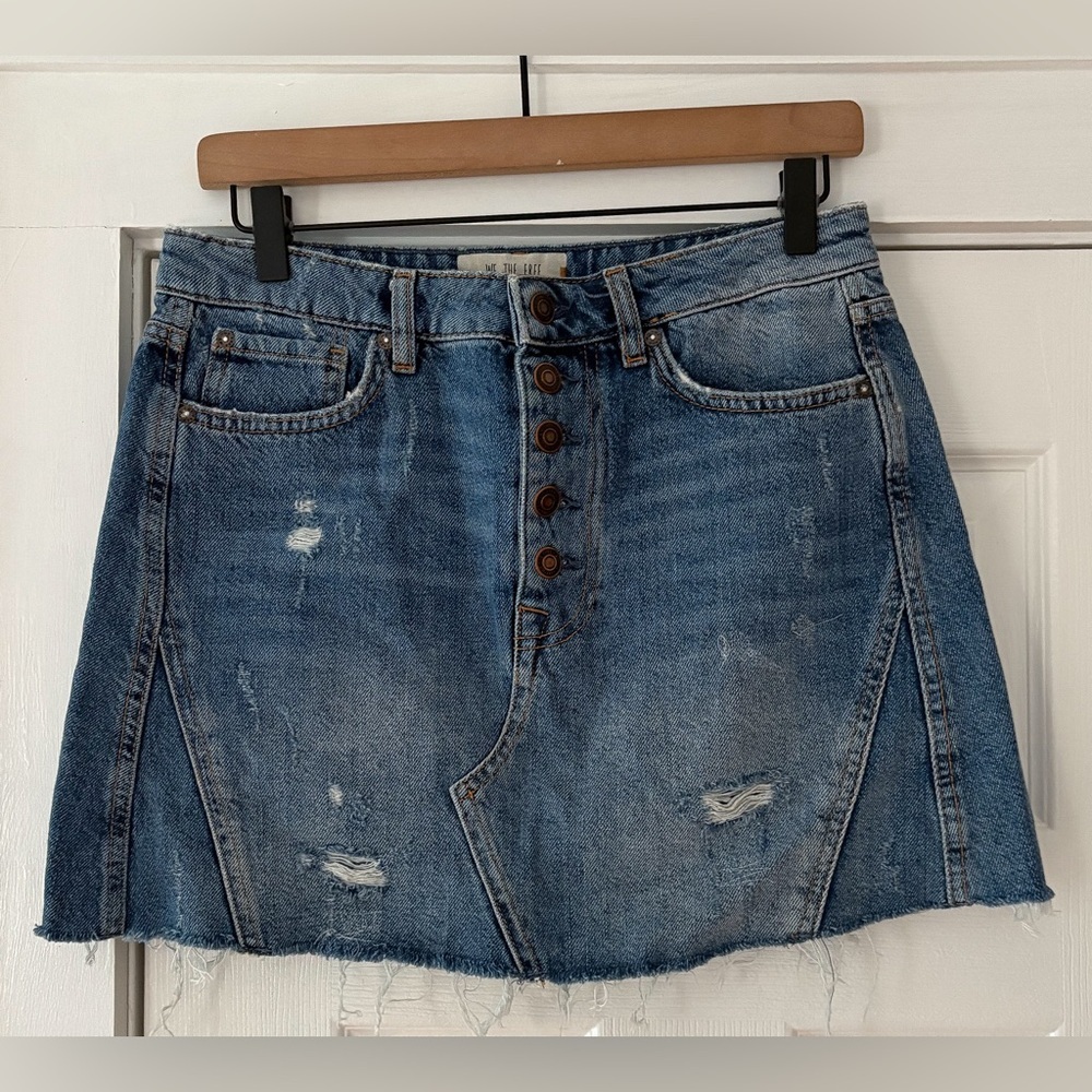 We the Free Denim Button-Up Skirt Size 28 EUC